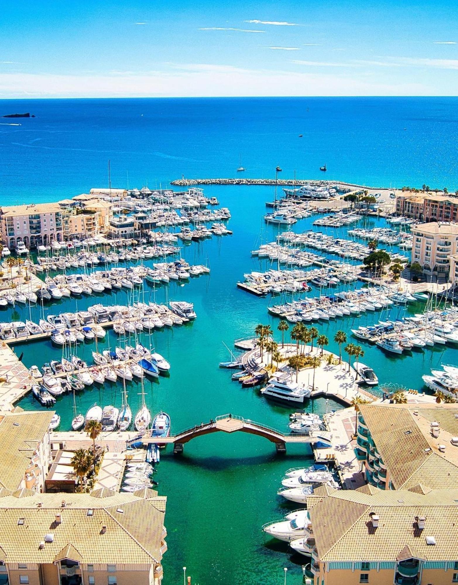 Charmant F2 à Port-Fréjus 2/4 personnes Exterior foto